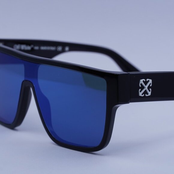 Off-White OERI13J SYRACUSE 1045 Sunglasses Black Shield Frame, Blue Lenses - Picture 4 of 11
